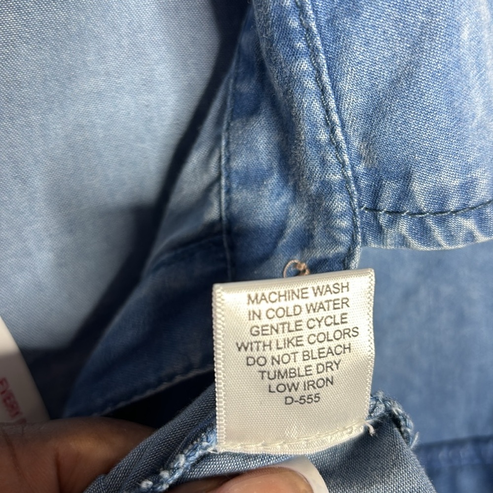 Chambray Peplum Top - Picture 10 of 10